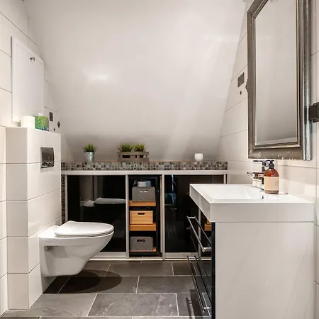 Apartamento Dinbnb L 200m To Bryggen L Luxury 2 Bedroom L 2min To Floibanen *